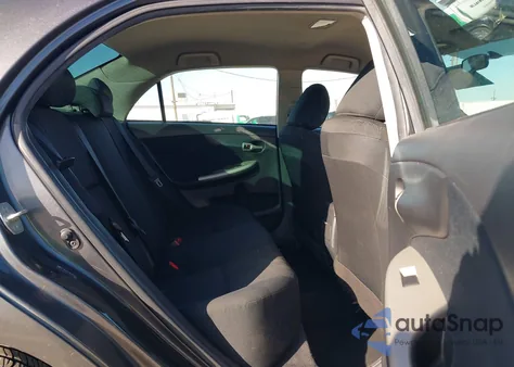 2011 Toyota Corolla S из США, поврежденный, VIN 2T1BU4EE0BC697929